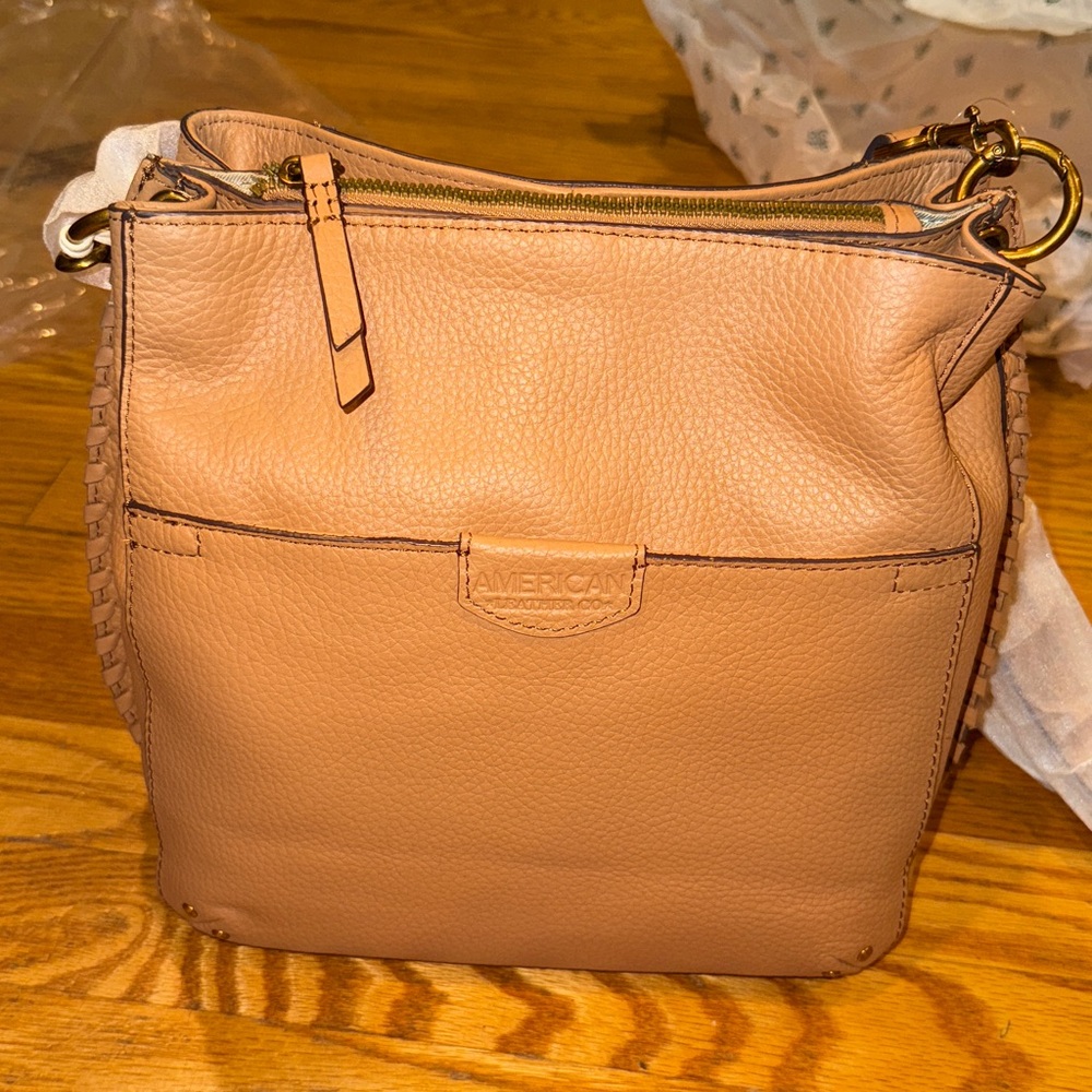 AMERICAN LEATHER CO. Pebble Leather Triple Entry Crossbody Bag